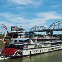 Nashville Paddle Riverboat and Sculpture